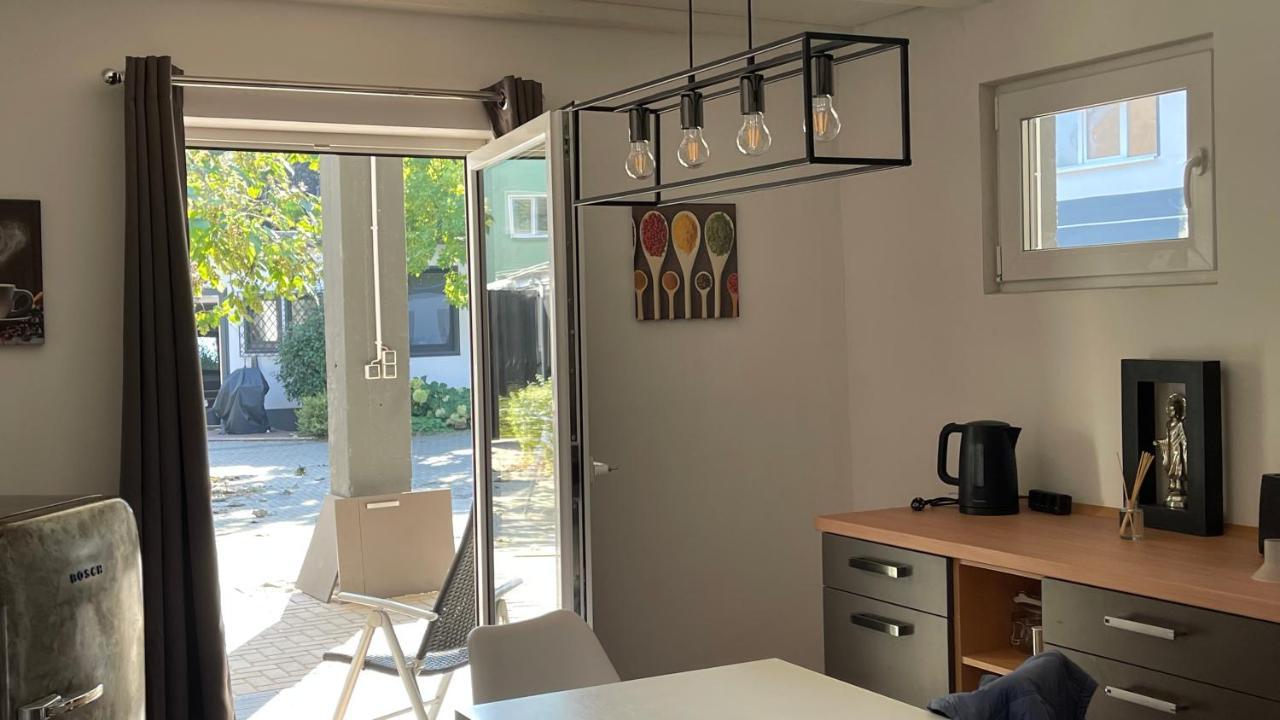뒤스부르크 Oase Im Gruenen Hinterhof, Eg, Ruhe, Terrasse, Carport, Free Paytv, Kaffee&Tee, Fahrraeder 아파트 외부 사진