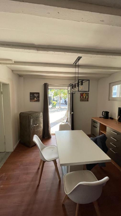 뒤스부르크 Oase Im Gruenen Hinterhof, Eg, Ruhe, Terrasse, Carport, Free Paytv, Kaffee&Tee, Fahrraeder 아파트 외부 사진