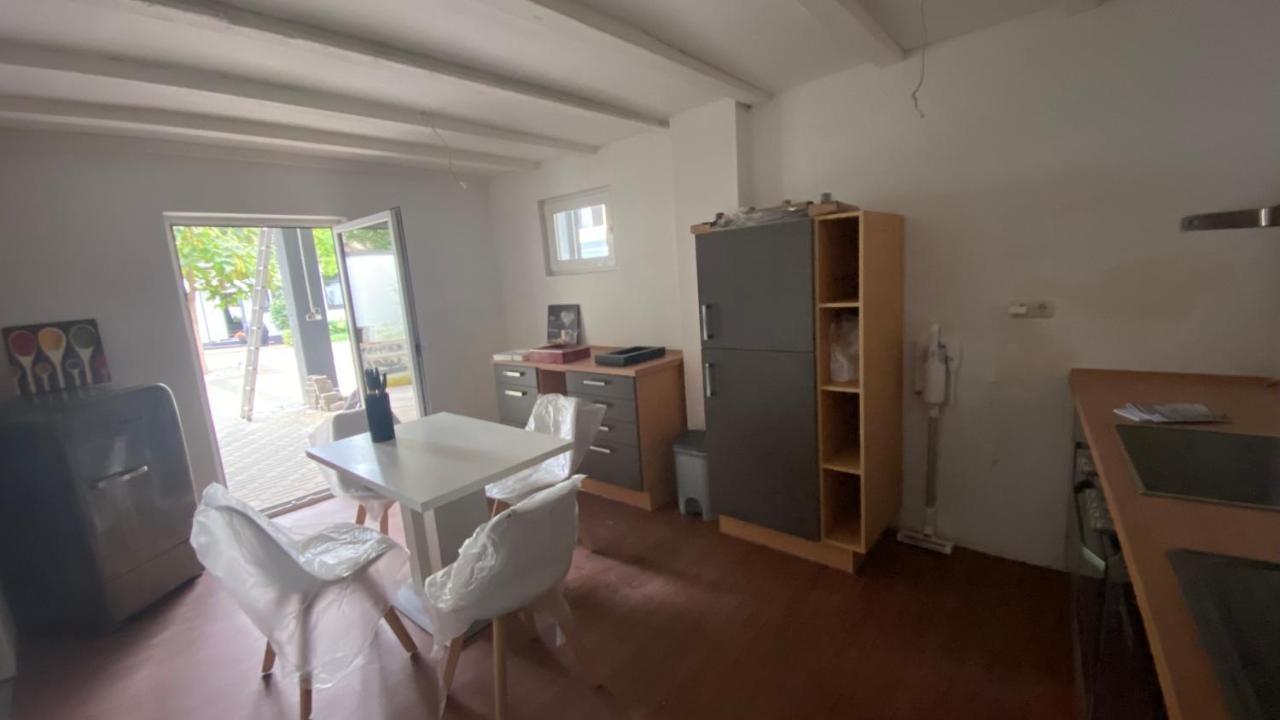 뒤스부르크 Oase Im Gruenen Hinterhof, Eg, Ruhe, Terrasse, Carport, Free Paytv, Kaffee&Tee, Fahrraeder 아파트 외부 사진
