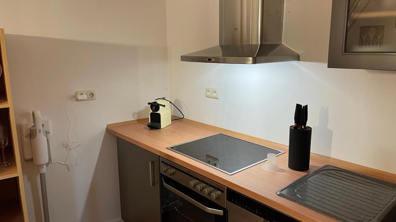 뒤스부르크 Oase Im Gruenen Hinterhof, Eg, Ruhe, Terrasse, Carport, Free Paytv, Kaffee&Tee, Fahrraeder 아파트 외부 사진