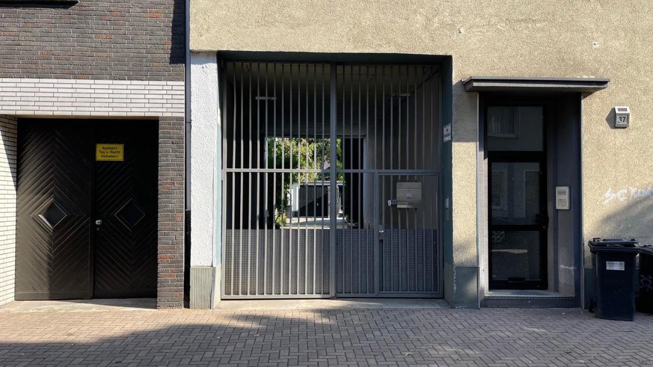 뒤스부르크 Oase Im Gruenen Hinterhof, Eg, Ruhe, Terrasse, Carport, Free Paytv, Kaffee&Tee, Fahrraeder 아파트 외부 사진